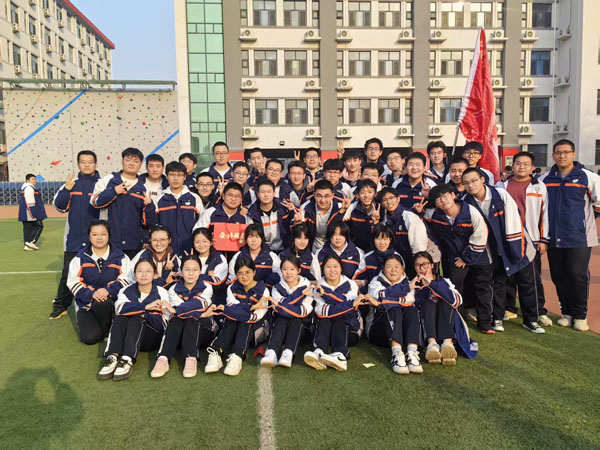 高三9班.jpg