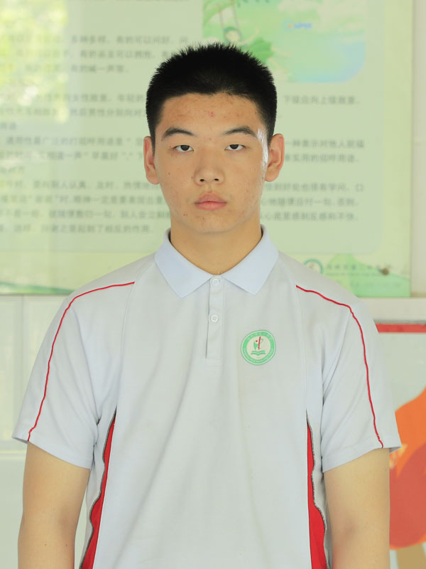 范明泽1.jpg
