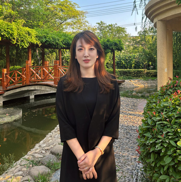 陈阳1.jpg